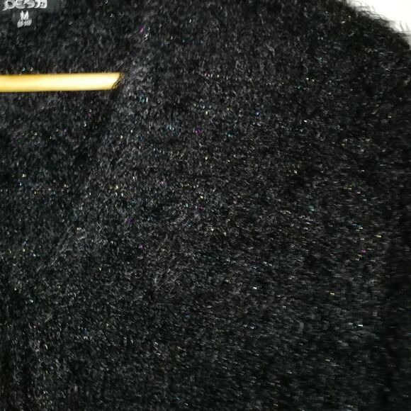 𝅺JOE'S Winter Black V Neck Fuzzy Cropped Warm Cardigan Size Medium NWT - Picture 4 of 15